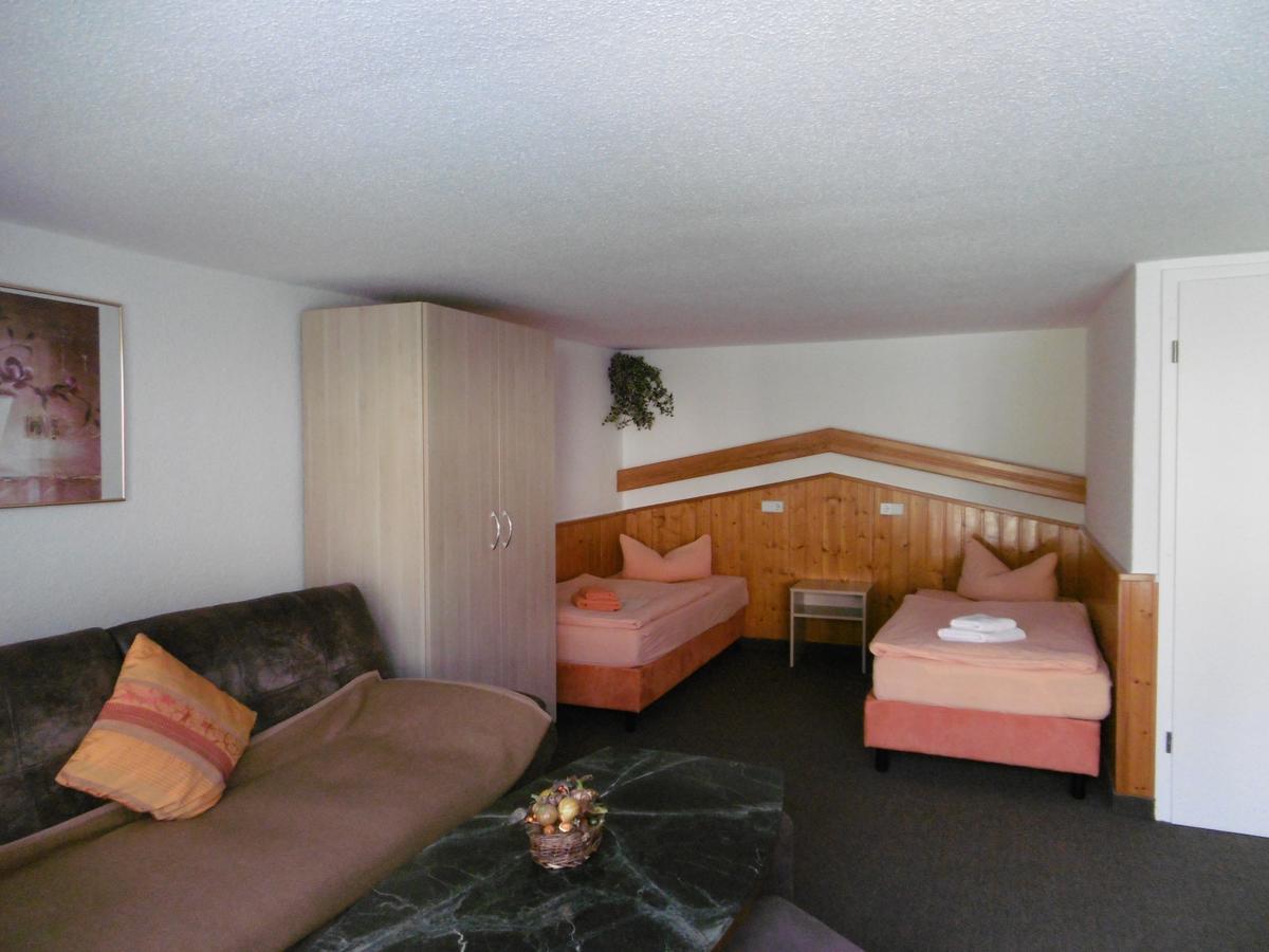 Hotel & Pension Assmann Hochkirch Buitenkant foto